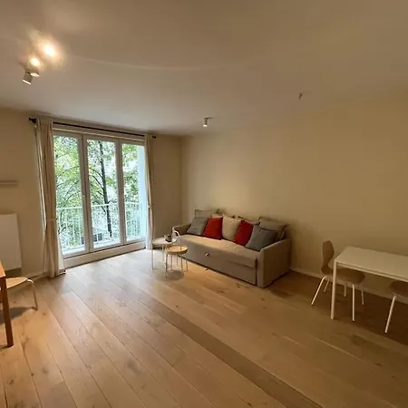 Cozy Flat In Saska Kepa Апартаменты *