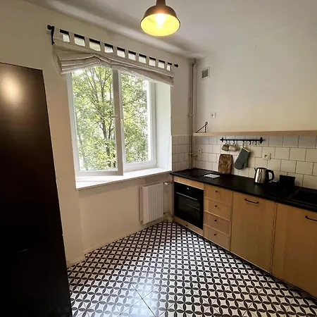 Cozy Flat In Saska Kepa 아파트