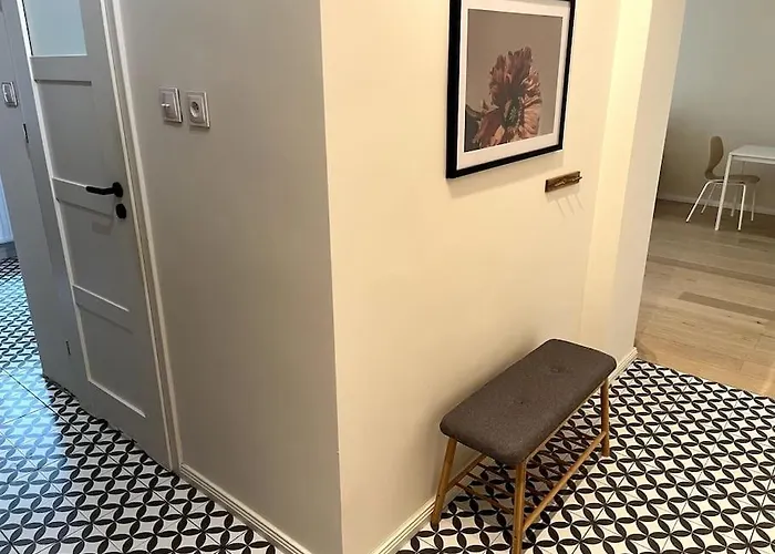 Cozy Flat In Saska Kepa *