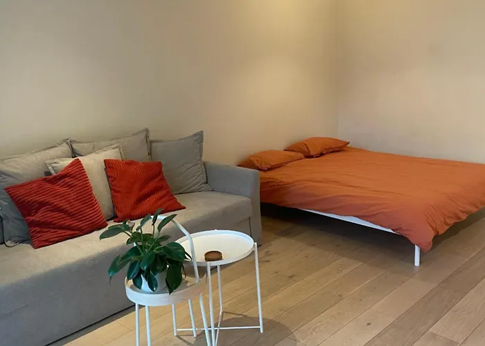 Cozy Flat In Saska Kepa *