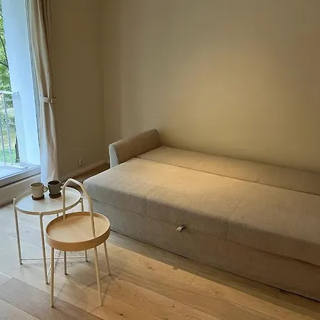 Apartment Cozy Studio Flat In Saska Kepa